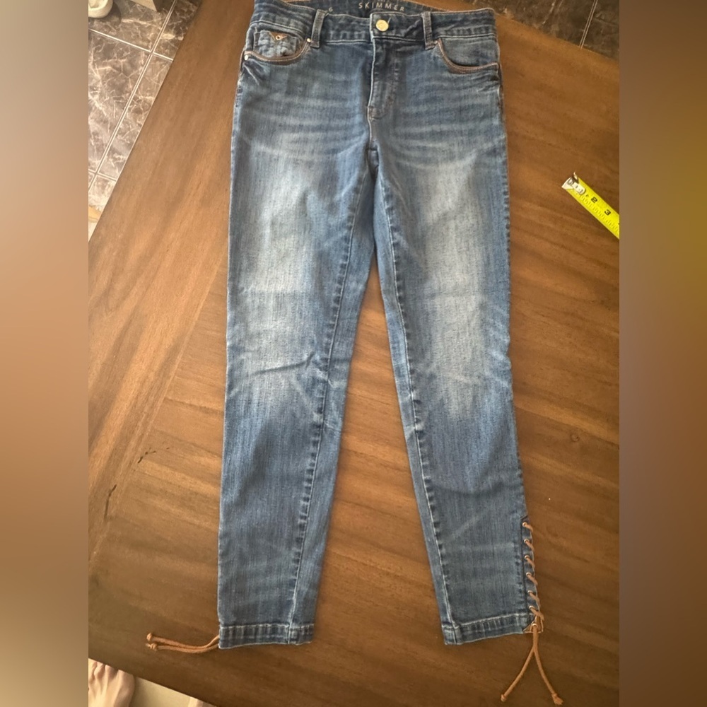 White House Black Market The Skimmer Jeans Size 6 - Picture 2 of 9